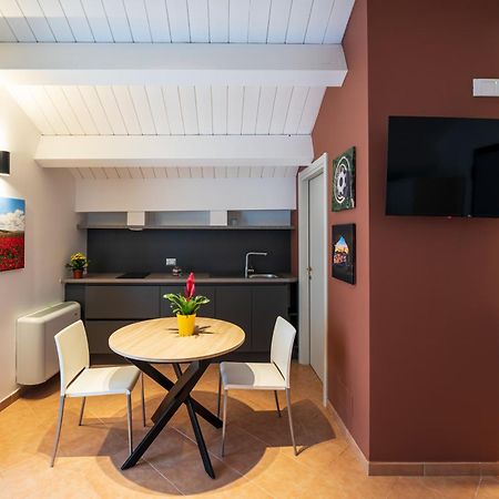 Arcolobello B&B Aparthotel Корато Экстерьер фото